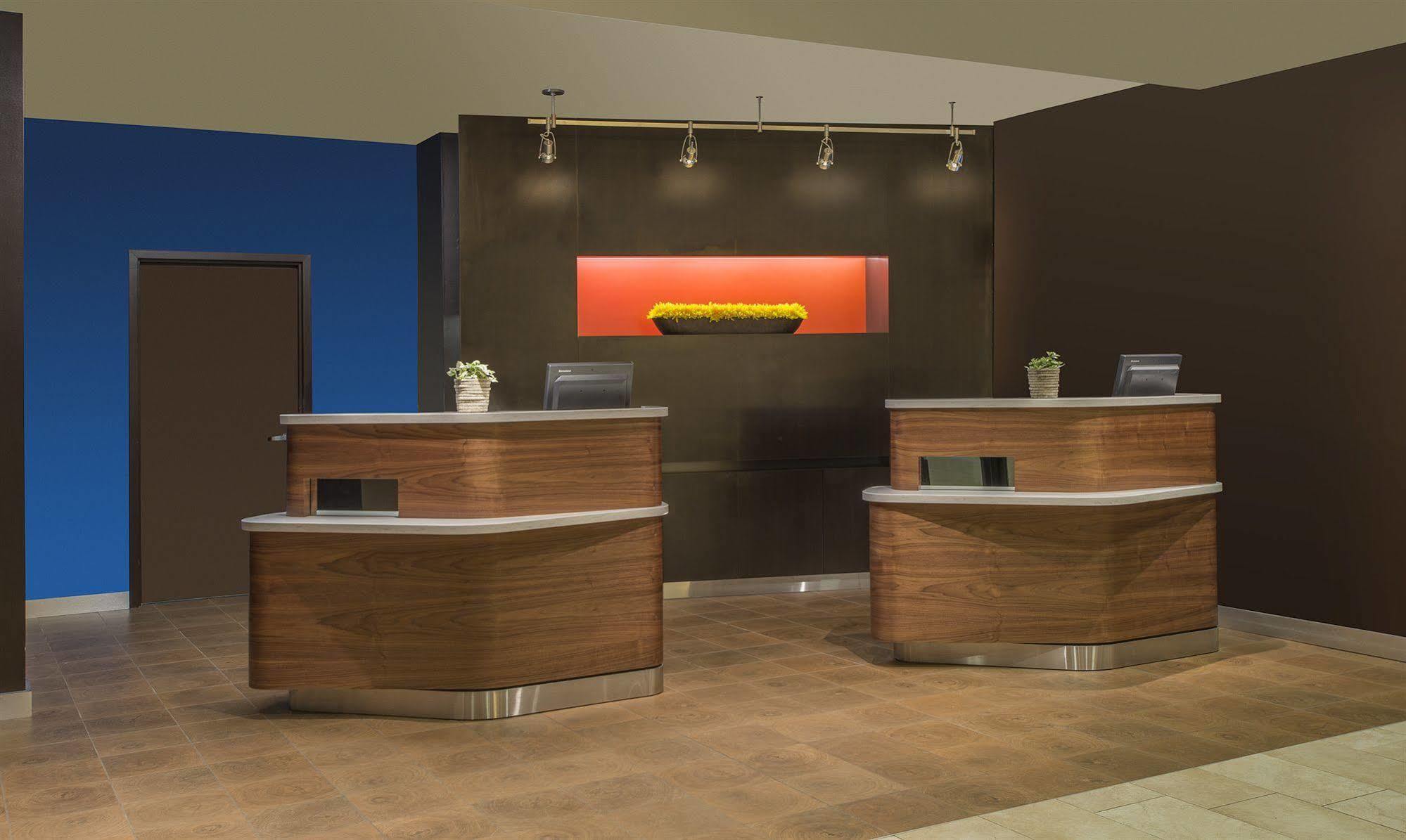 Courtyard Cleveland Beachwood Exterior foto